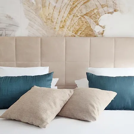 Apartment By The Sea - Ana *