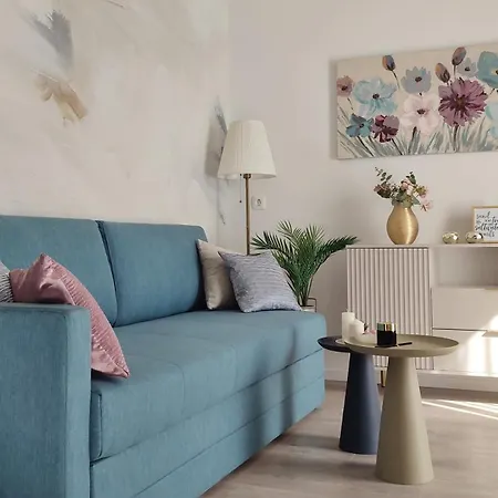 Apartment By The Sea - Ana