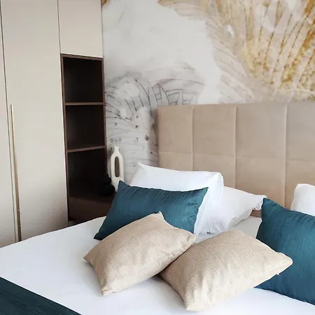 By The Sea - Ana Apartment Molunat