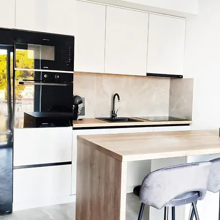 By The Sea - Ana Apartamento *