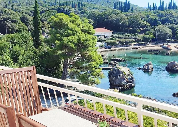 By The Sea - Ana Apartment *
