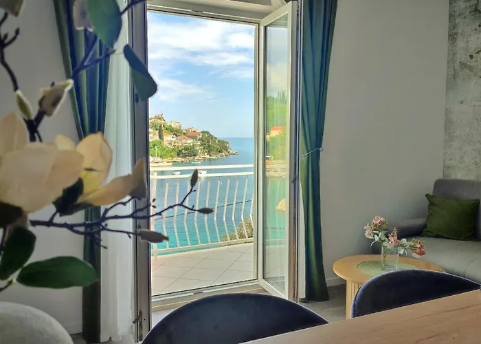 By The Sea - Ana Apartment
