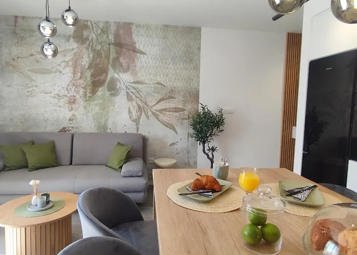 By The Sea - Ana Apartment Molunat